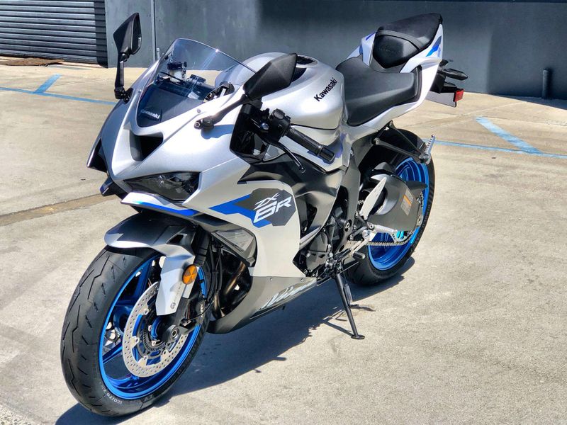 New 2027 Kawasaki NINJA ZX-6R ABS Image 13