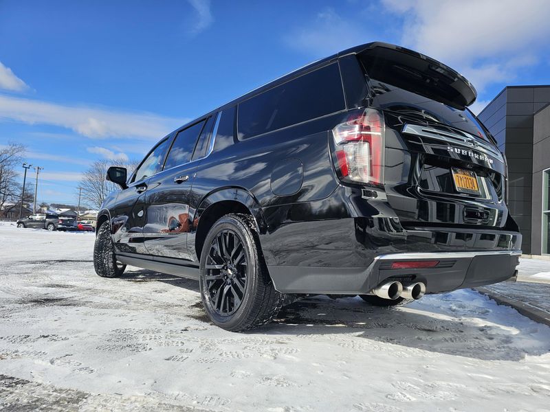 Used 2024 Chevrolet Suburban High CountryImage 5