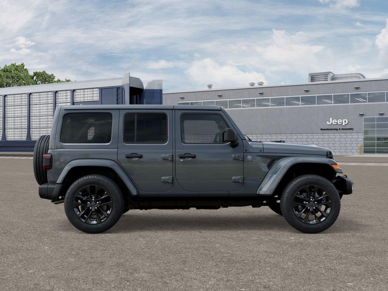 2025 Jeep Wrangler Sahara 4xe