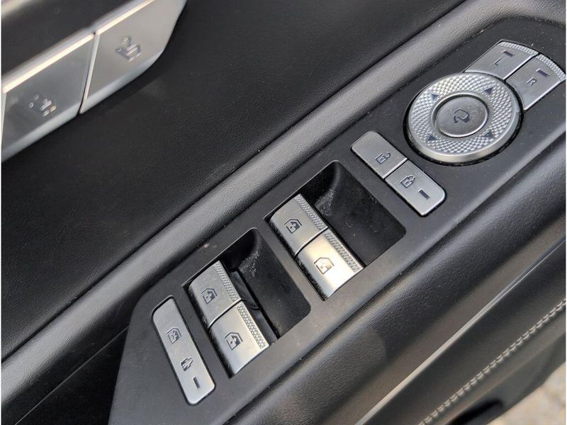 Used 2024 Genesis GV80 2.5T (A8)Image 12