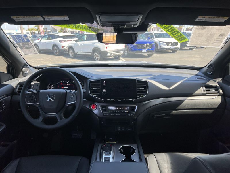 2025 Honda Passport EX-LImage 20