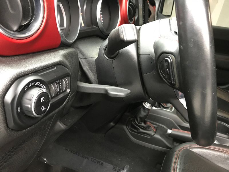Used 2020 Jeep Gladiator RubiconImage 6