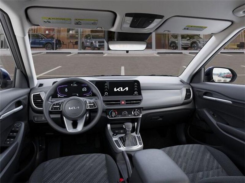 2025 Kia Seltos LXImage 14