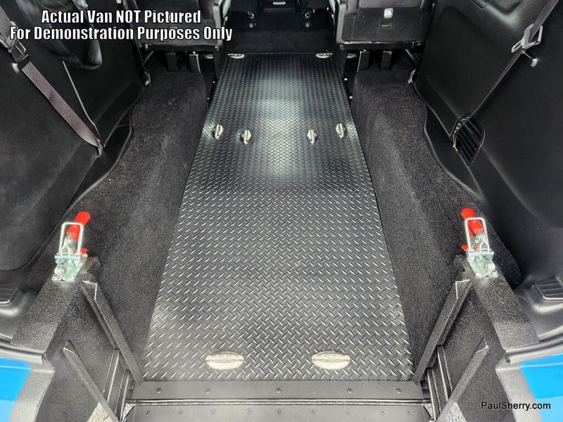 New 2027 Chrysler Pacifica Select