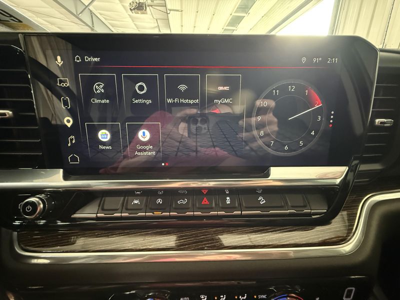 Used 2026 GMC Sierra 1500 ElevationImage 25
