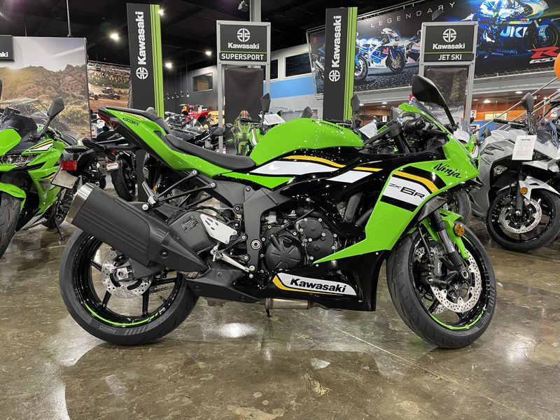 New 2025 Kawasaki NINJA ZX-6R KRT EDITION ABS Image 2