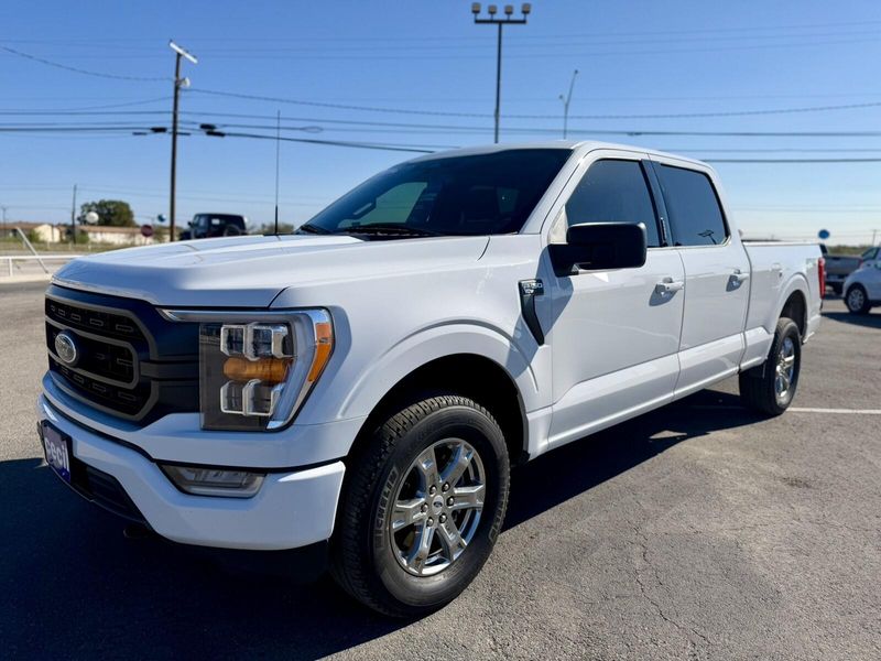 2023 Ford F-150 XLT photo 4