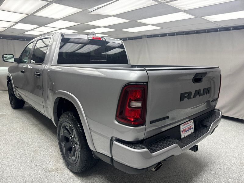 2025 RAM 1500 Big Horn Crew Cab 4x4 5