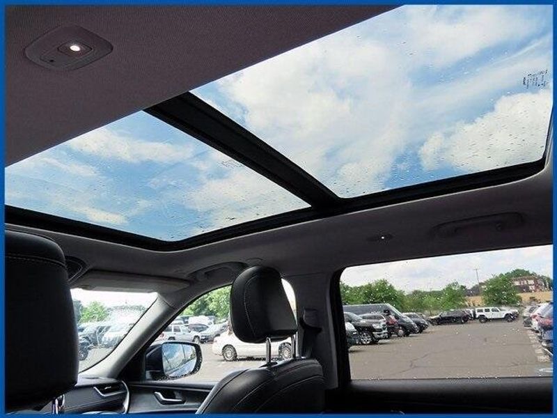 2022 Jeep Grand Cherokee L LimitedImage 11