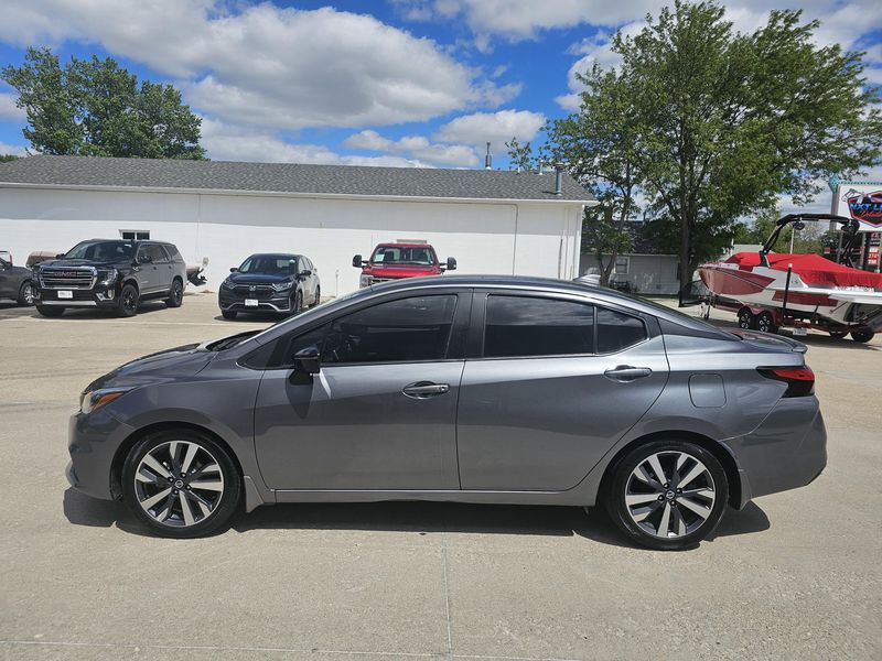 2020 Nissan Versa SRImage 5