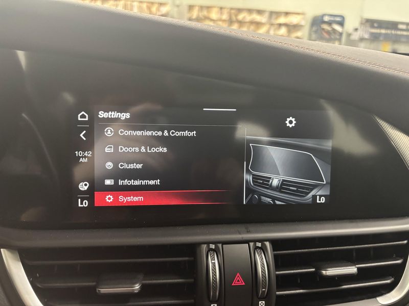 New 2025 Alfa Romeo Giulia Intensa AwdImage 22