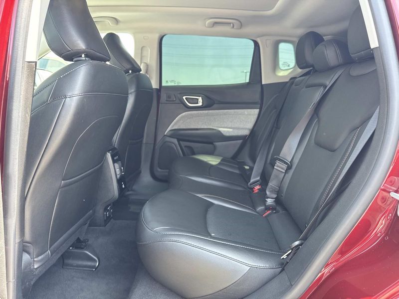 Used 2022 Jeep Compass Latitude Lux