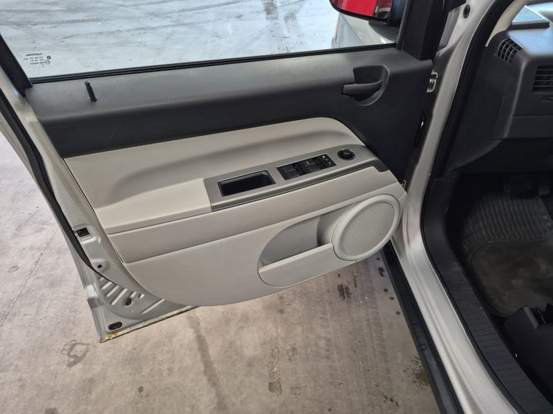 2007 Jeep Compass LimitedImage 24