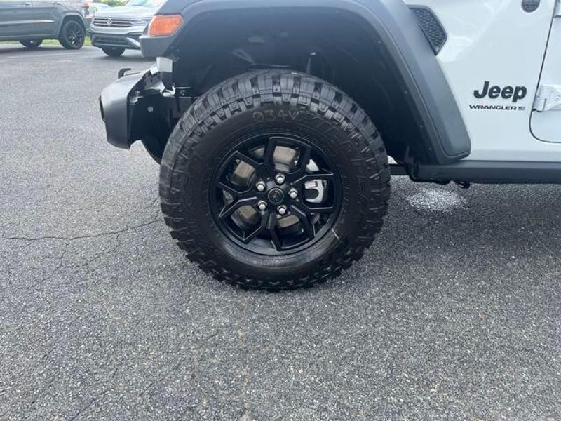 2025 Jeep Wrangler 4-door Willys