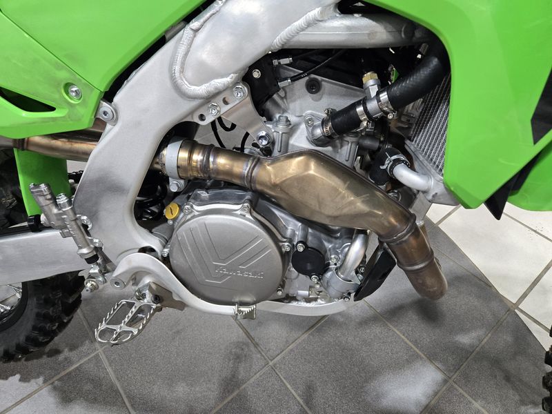 USED 2024 KAWASAKI KX 450 Image 10
