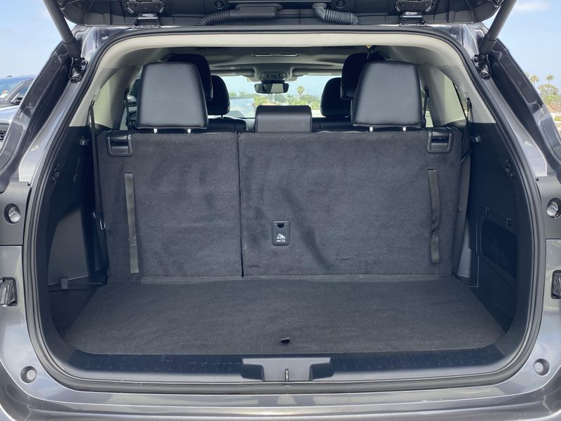 Used 2024 Toyota Highlander XLEImage 14