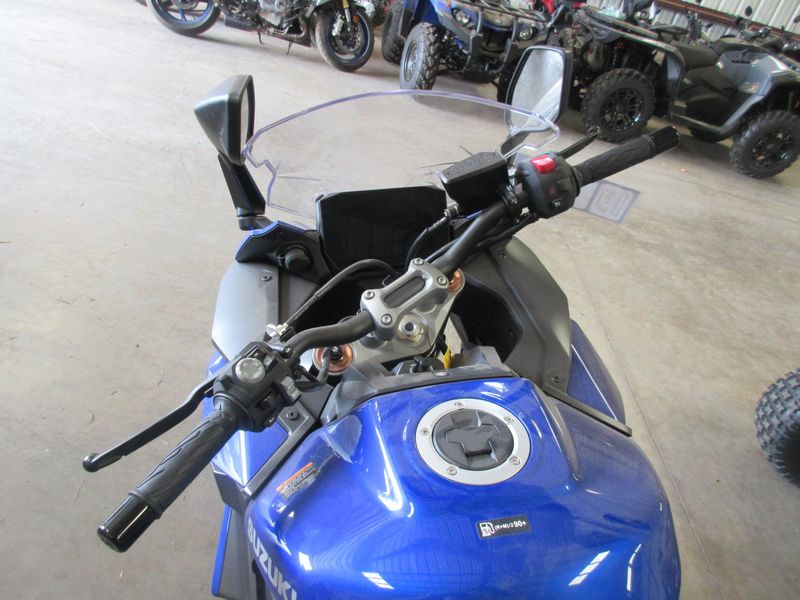 NEW 2026 SUZUKI GSX-S1000GT Image 12