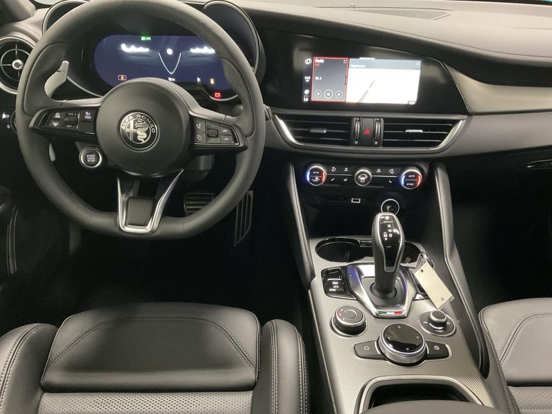 New 2026 Alfa Romeo Giulia AwdImage 14
