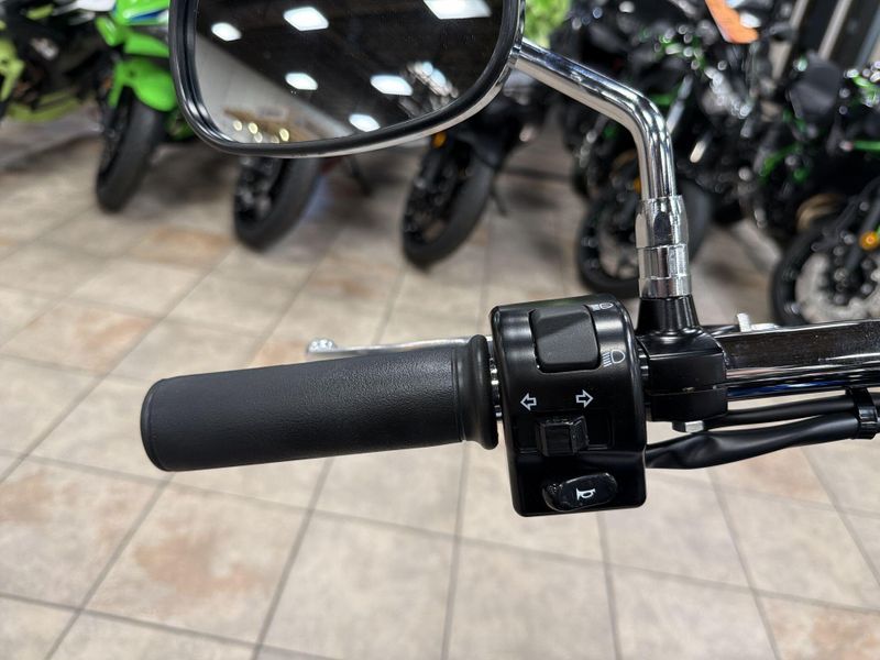 New 2026 Kawasaki VULCAN 900 CLASSIC Image 22