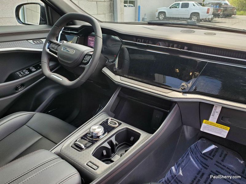 2025 Jeep Wagoneer S Wagoneer S LimitedImage 4