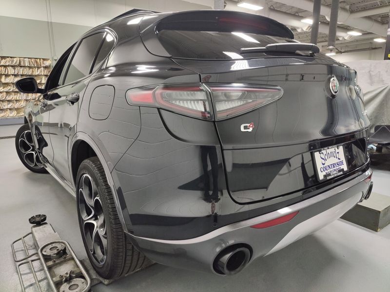 2024 Alfa Romeo Stelvio Ti AWD w/Sunroof/Nav/Activ AsstImage 13