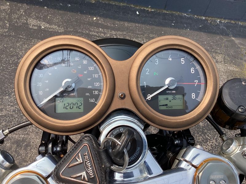 2019 Triumph Thruxton R 1200 R 
