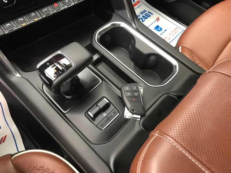 2023 GMC Sierra 1500 Denali UltimateImage 12