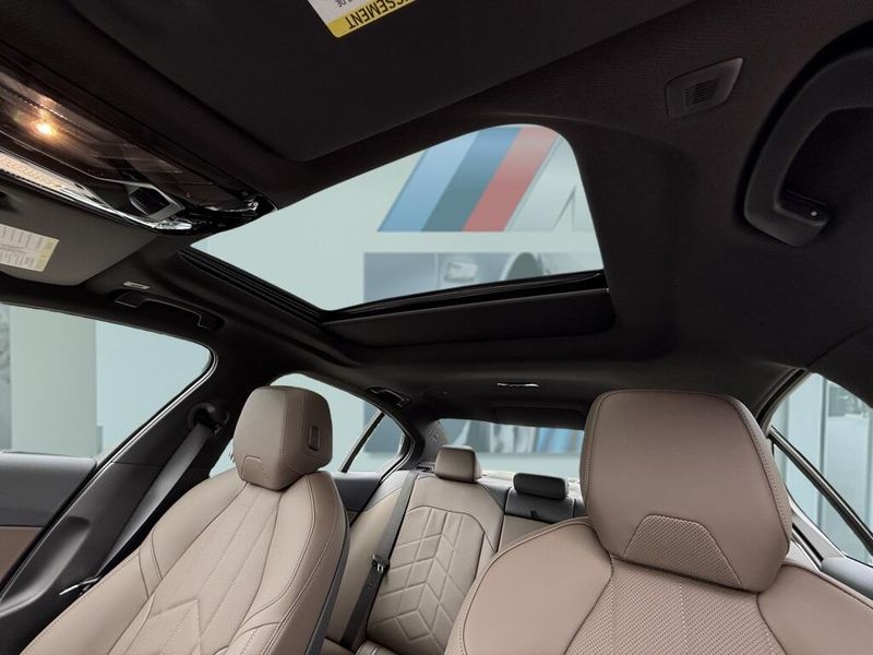 2025 BMW i5 eDrive40Image 22