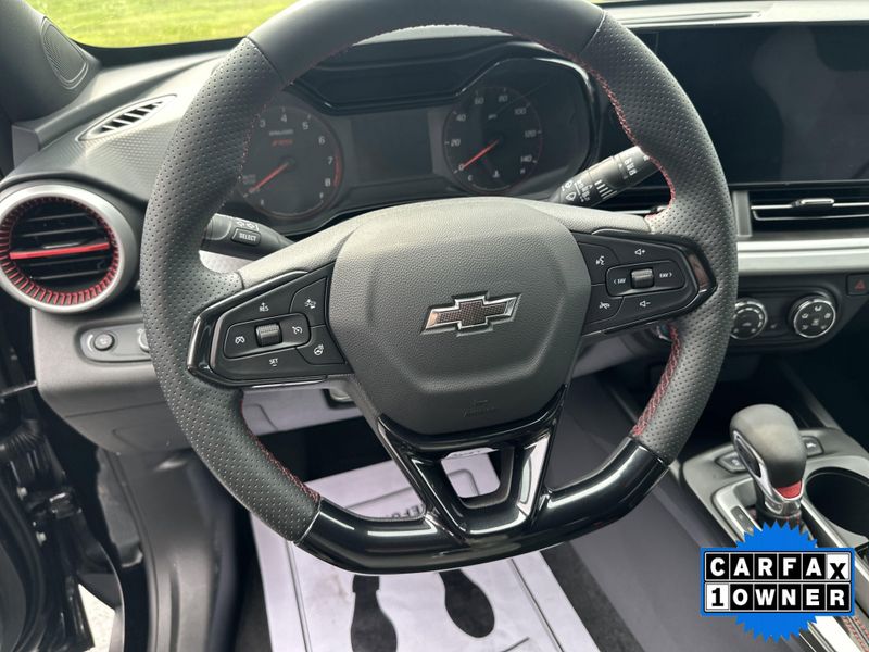 Used 2024 Chevrolet Trax 1RSImage 16