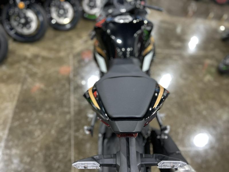 New 2026 Kawasaki NINJA ZX-6R Image 3