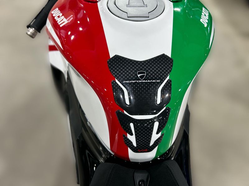 Used 2025 Ducati PANIGALE V4 TRICOLORE Image 28