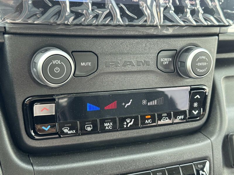 New 2026 RAM Promaster 2500 Slt+ Window Van High Roof 159' Wb