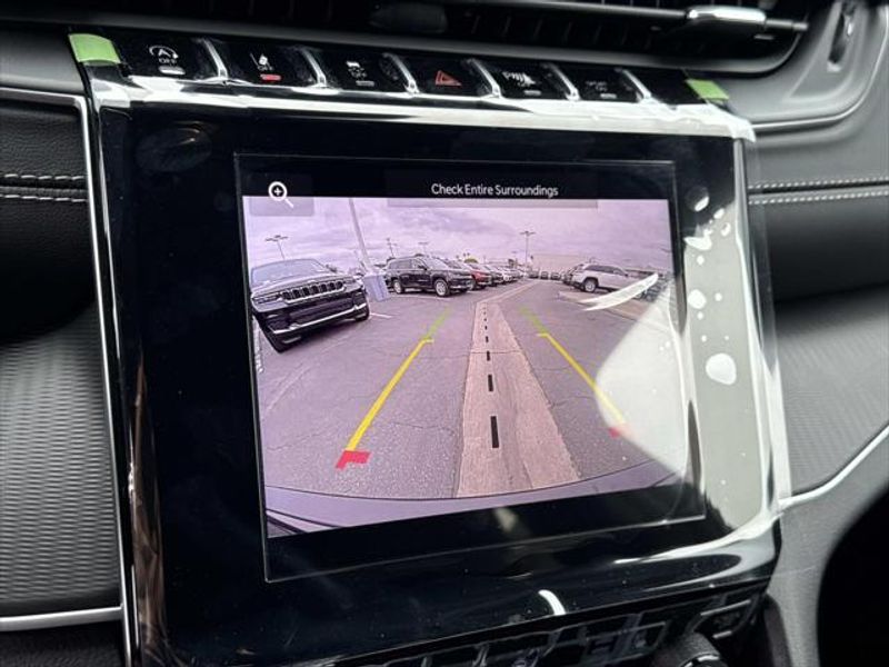 New 2026 Jeep Grand Cherokee Laredo X 4x2