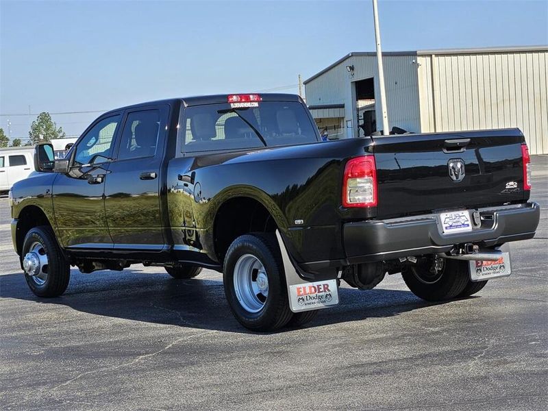 2024 RAM 3500 Tradesman Crew Cab 4x4 8