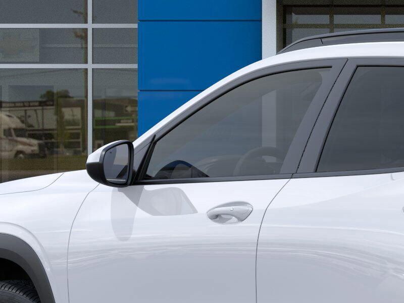 New 2025 Chevrolet Trax LTImage 12