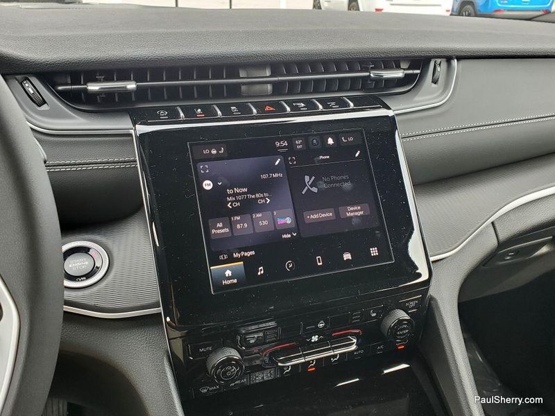 New 2025 Jeep Grand Cherokee L Altitude X 4x4