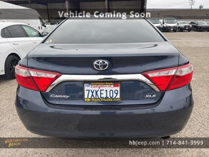 2017 Toyota Camry XLEImage 6