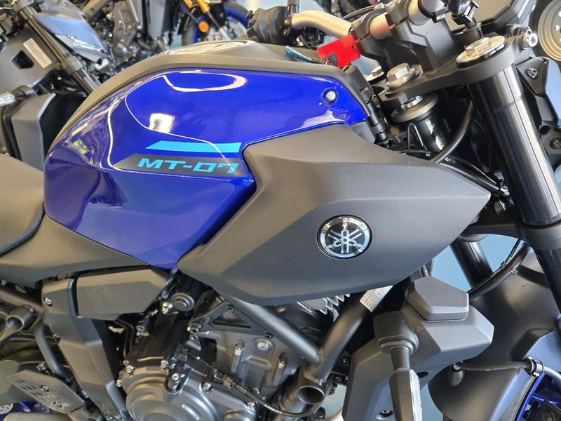 2025 Yamaha MT07 TEAM BLUE Image 10