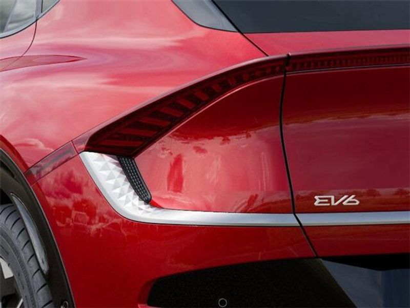 2025 Kia EV6 WindImage 11