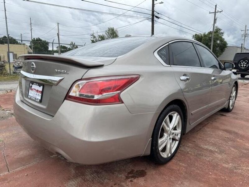 2013 Nissan Altima 3.5 SLImage 5