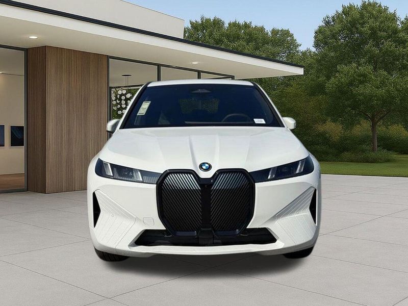 New 2026 BMW iX xDrive45Image 4