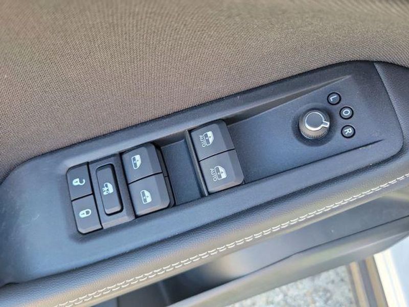 New 2026 Jeep Cherokee Laredo 4x4