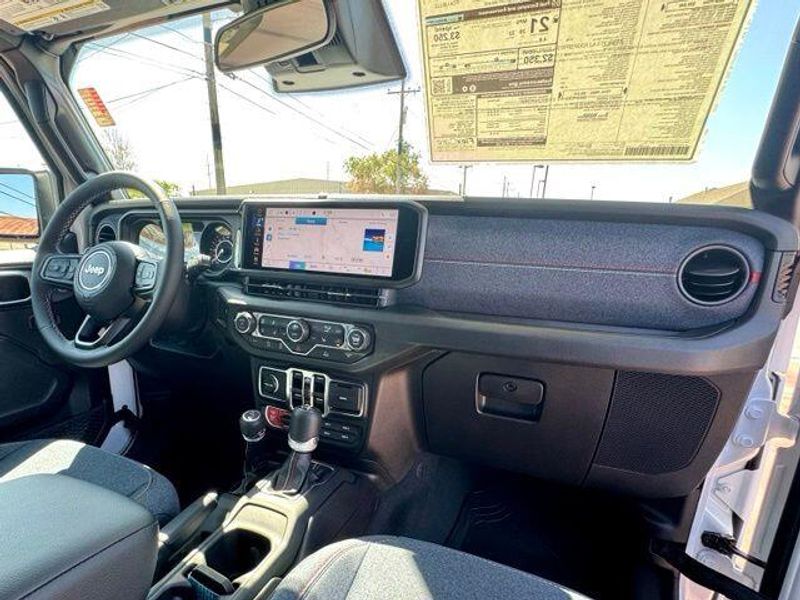 New 2026 Jeep Wrangler Unlimited 4-door SportImage 17