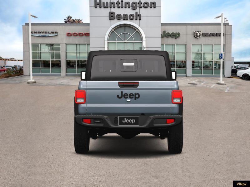2025 Jeep Gladiator Sport 4x4Image 6