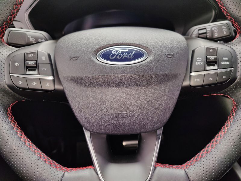 Used 2024 Ford Escape ST-Line Select AWD w/Tech #2 PkgImage 33