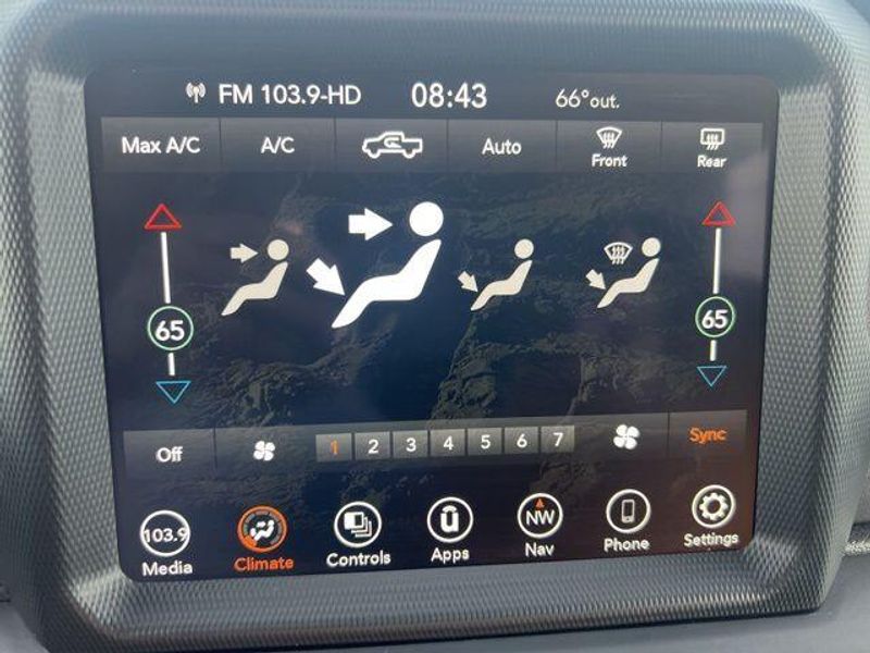 2022 Jeep Gladiator MojaveImage 29