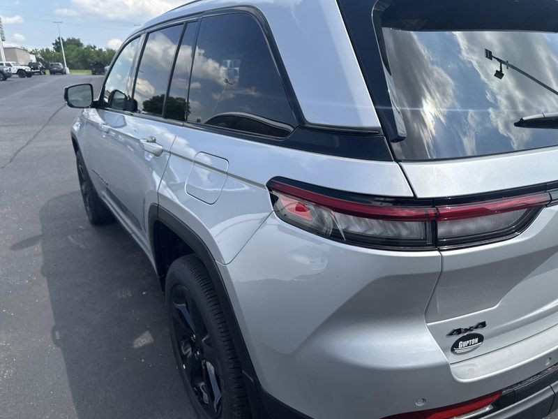 2025 Jeep Grand Cherokee Altitude X 4x4Image 10