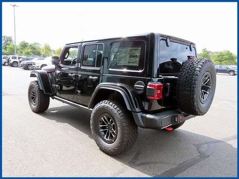 2024 Jeep Wrangler Rubicon XImage 5