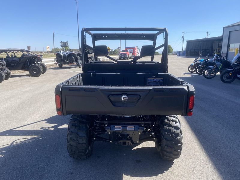 New 2026 Can-Am DEFENDER HD7 