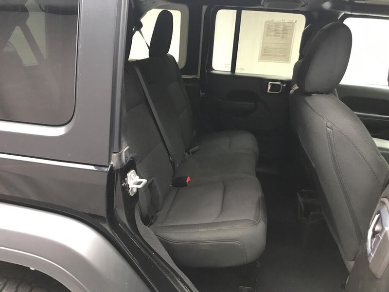 Used 2021 Jeep Wrangler Unlimited Sport AltitudeImage 22